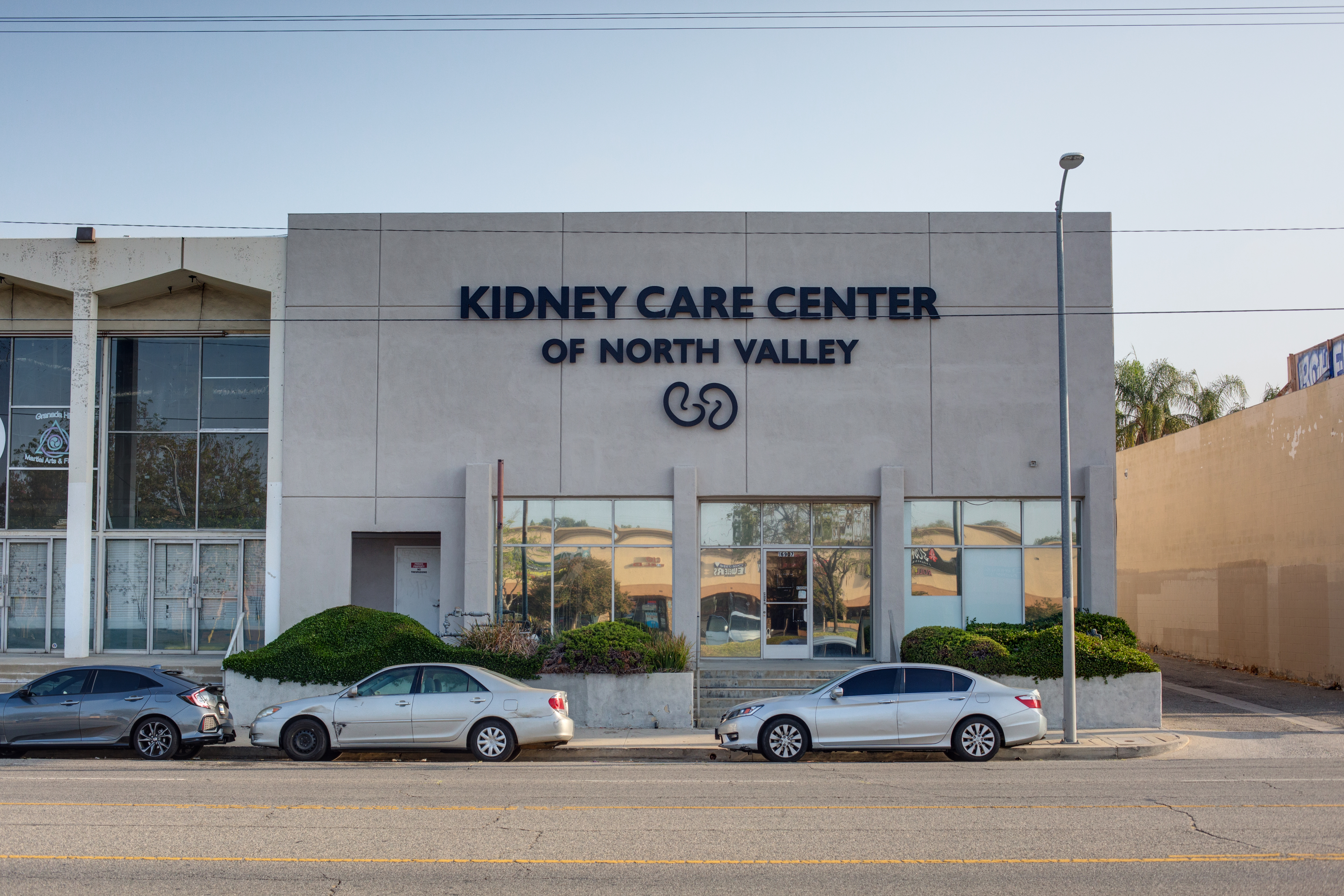 Granada Hills Dialysis Unit